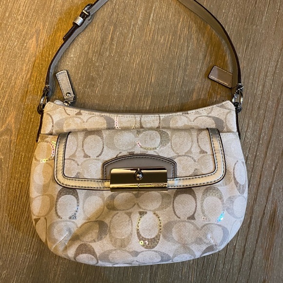 Coach Purse - Picture 1 of 3